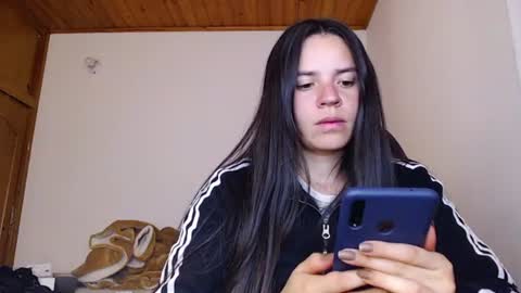 noreen_ online show from June 15, 3:07 am