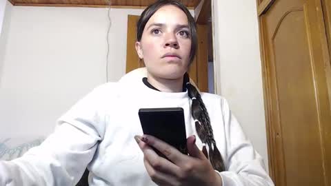 noreen_ online show from February 23, 9:03 pm