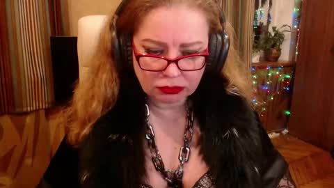 miss Tress online show from October 29, 9:50 pm