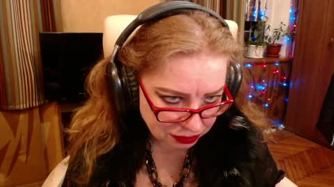 miss Tress online show from May 24, 8:08 pm