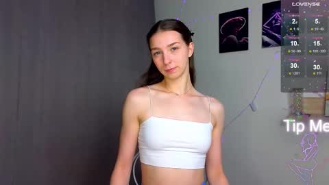 Hello My name is Helene NTMU  Finger up if u like what u see online show from October 16, 2:20 pm