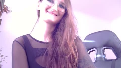 Snapshot of nova_mystic chatting on October 7, 12:20 pm nova_mystic online show from October 7, 12:20 pm