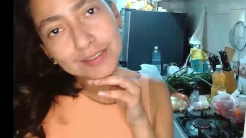 novaperotti online show from December 3, 12:35 am