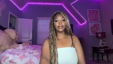 Nova online show from May 19, 1:12 am