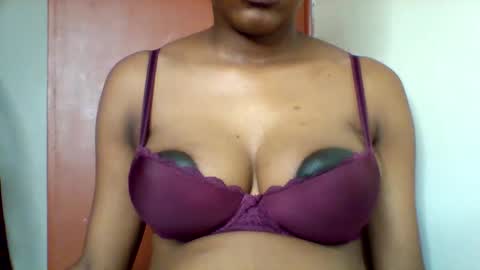 happie online show from September 20, 10:13 am