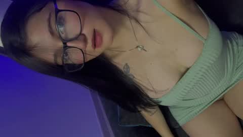 NyahMackenzie online show from July 8, 7:05 pm