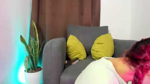 Snapshot of nyalgasai1 chatting on October 1, 11:20 pm Nia online show from October 1, 11:20 pm