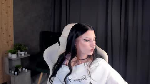  LILY  online show from March 19, 4:17 am