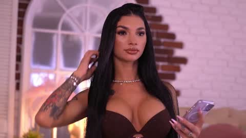 Nyssa online show from August 4, 6:25 pm