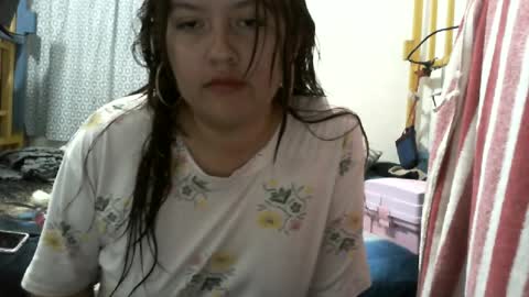 nyxiachan online show from July 1, 8:03 am