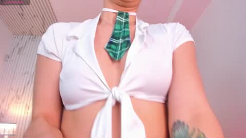 Snapshot of ocean_becker chatting on January 29, 12:13 pm Irina online show from January 29, 12:13 pm