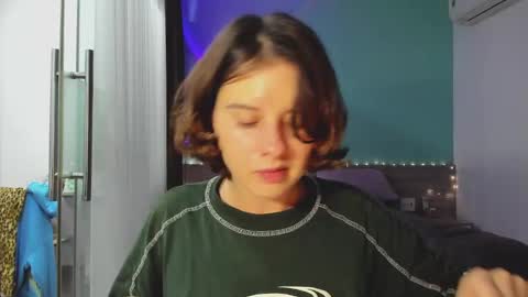 Snapshot of octopussy69x chatting on December 29, 12:55 pm Evie online show from December 29, 12:55 pm