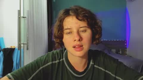 Snapshot of octopussy69x chatting on January 25, 11:35 am Evie online show from January 25, 11:35 am