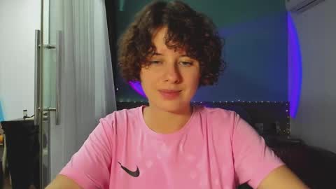 Snapshot of octopussy69x chatting on January 21, 2:15 pm Evie online show from January 21, 2:15 pm