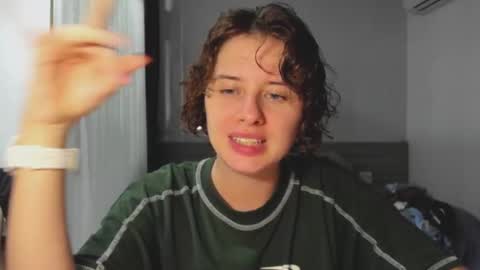 Snapshot of octopussy69x chatting on February 23, 1:34 pm Evie online show from February 23, 1:34 pm