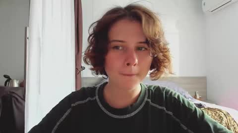 Snapshot of octopussy69x chatting on March 10, 6:49 am Evie online show from March 10, 6:49 am