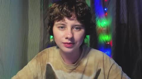 Snapshot of octopussy69x chatting on October 19, 1:24 pm Evie online show from October 19, 1:24 pm