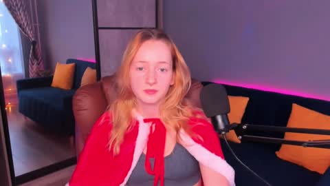 Call me Bee online show from December 23, 12:30 pm