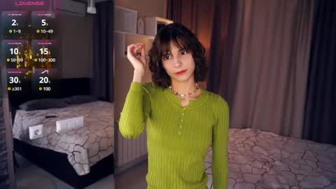 Snapshot of odettehatt chatting on March 2, 3:31 pm Thea online show from March 2, 3:31 pm