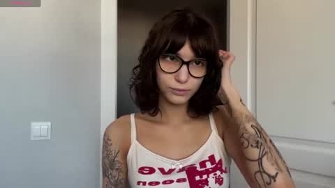 Thea online show from June 18, 4:47 am