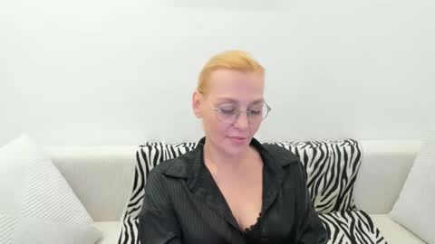 oeigesmik online show from April 22, 10:23 am