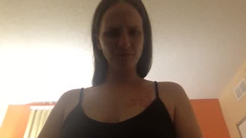 officialstormix online show from May 10, 1:51 am