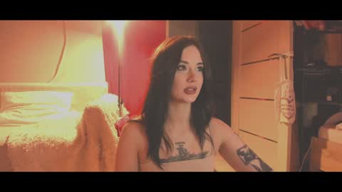 Snapshot of oh_lilith chatting on December 21, 5:07 pm your dear Lilith Chapman online show from December 21, 5:07 pm