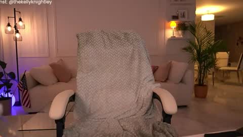 Kelly online show from July 16, 1:43 am