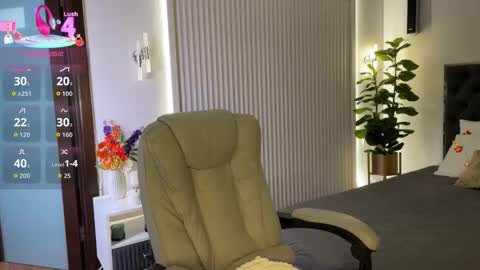 Emma online show from October 15, 1:30 am