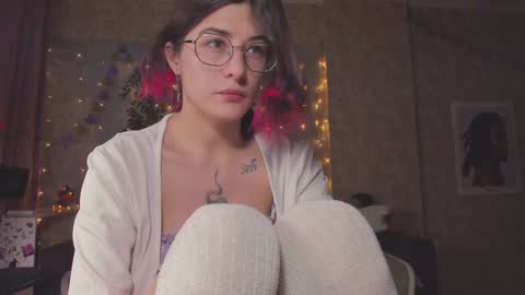 Snapshot of ohmygoddestkimmy chatting on December 24, 11:44 pm Kmmy online show from December 24, 11:44 pm