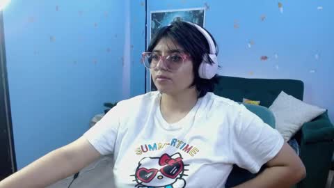 ohmysqueak online show from June 5, 2:04 am