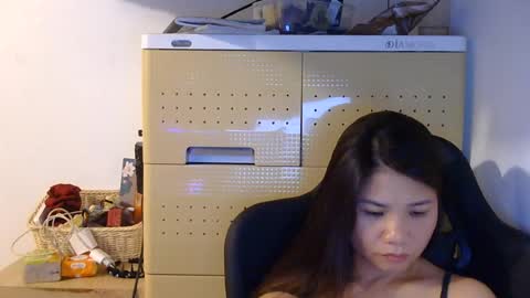 oinjer09 online show from June 12, 6:27 pm