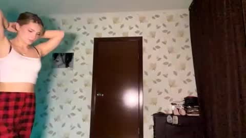 Kem online show from November 5, 3:39 pm