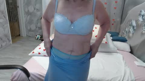 OlgaHottie online show from April 28, 11:19 pm