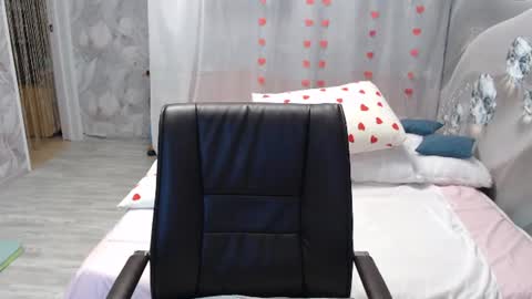 OlgaHottie online show from June 11, 11:45 pm