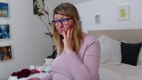 Olga Pavlova online show from February 3, 12:43 pm