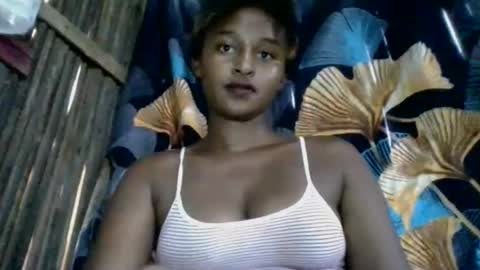 olinah610 online show from March 24, 7:14 am