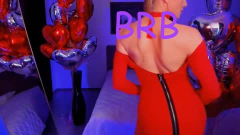 Snapshot of oliva_candy chatting on February 18, 5:44 pm oliva_candy online show from February 18, 5:44 pm