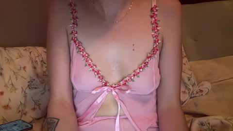olivia2739 online show from June 5, 7:53 pm