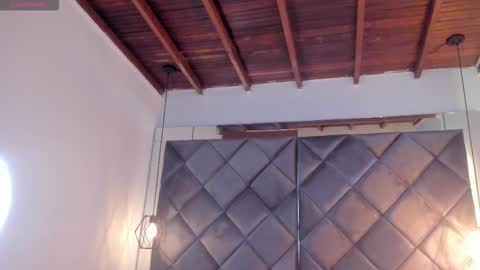 Olivia online show from March 13, 6:09 pm