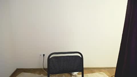Olivia online show from April 29, 8:25 pm