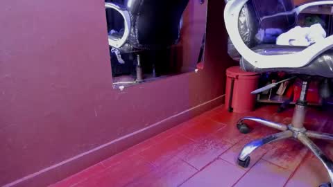   online show from March 5, 1:06 pm