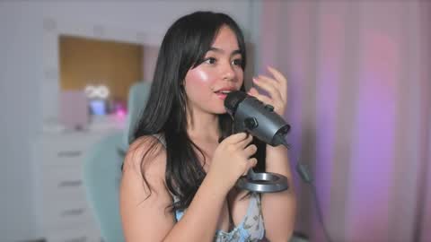 Snapshot of olivia_xd_ chatting on January 15, 9:24 am Olivia online show from January 15, 9:24 am