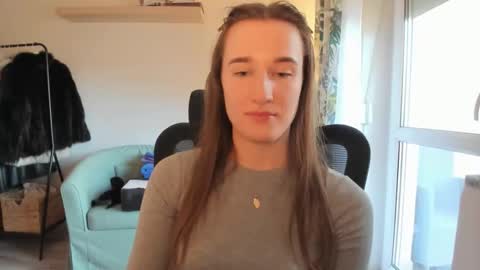 Oliwiaa2004 online show from March 21, 3:06 pm