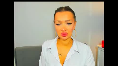 OliviaDirty online show from April 26, 6:11 am