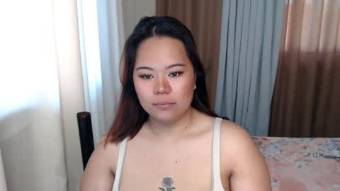 Snapshot of oliviahollywood chatting on February 26, 3:35 am olivia hollywood online show from February 26, 3:35 am