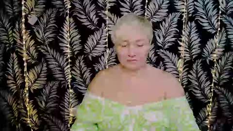Snapshot of oliviaoskar_ chatting on February 17, 12:27 pm Kelly online show from February 17, 12:27 pm