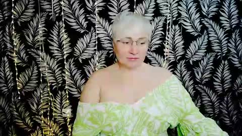 Kelly online show from June 8, 10:05 am