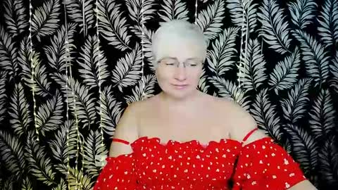 Kelly online show from June 19, 10:41 am