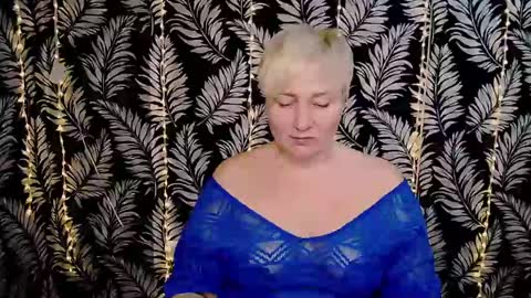 Snapshot of oliviaoskar_ chatting on March 7, 12:23 pm Kelly online show from March 7, 12:23 pm